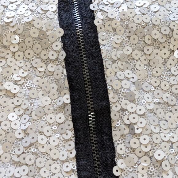 Vince Camuto Polished Rocker sequin tank cream size L NWT - Picture 5 of 9